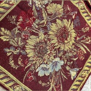 Floral throw pillows. Set of 2, square pillowcases. NEW!